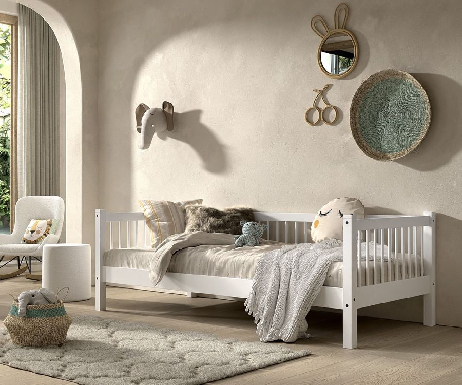 Bed Jaxx furniture, Forrest beech, Captain Bed Forrest beech 90x200, eenpersoonsbed